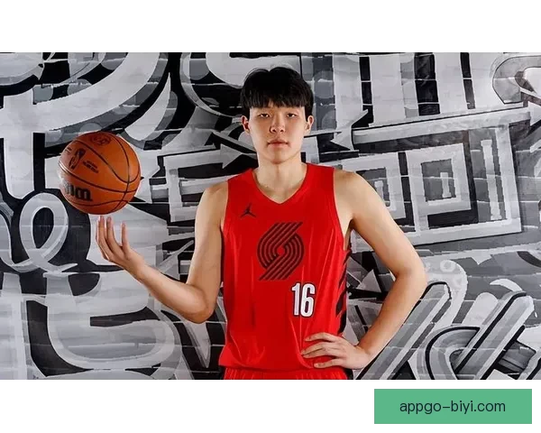 练级归来杨瀚森重返开拓者担纲内线核心再出发全力冲击新赛季荣耀征程 练级归来杨瀚森重返开拓者担纲内线核心再出发全力冲击新赛季荣耀征程